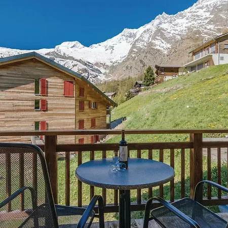 Chalet Alpin-snowball *